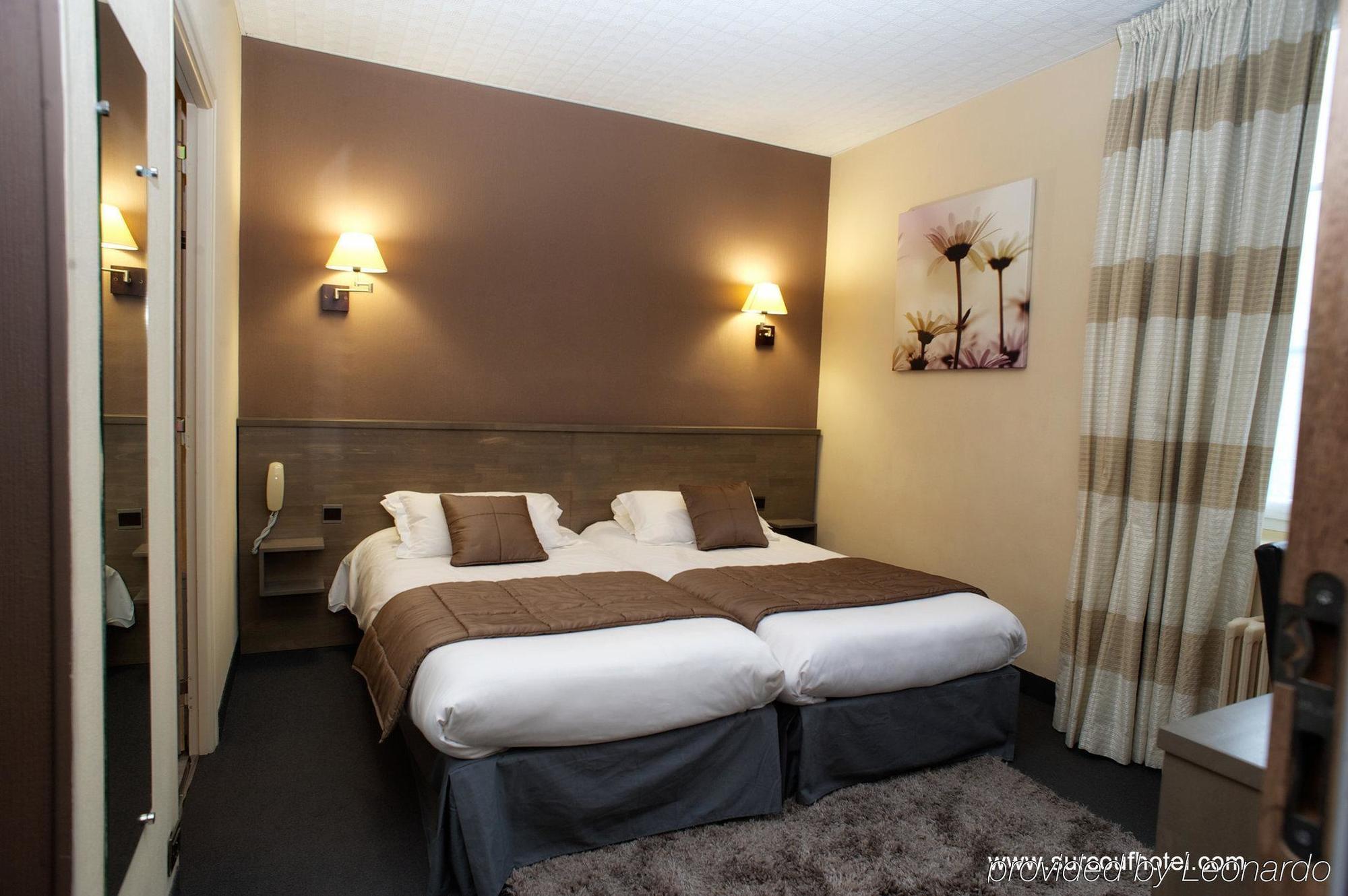 Brit Hotel Le Surcouf سان مالو المظهر الخارجي الصورة