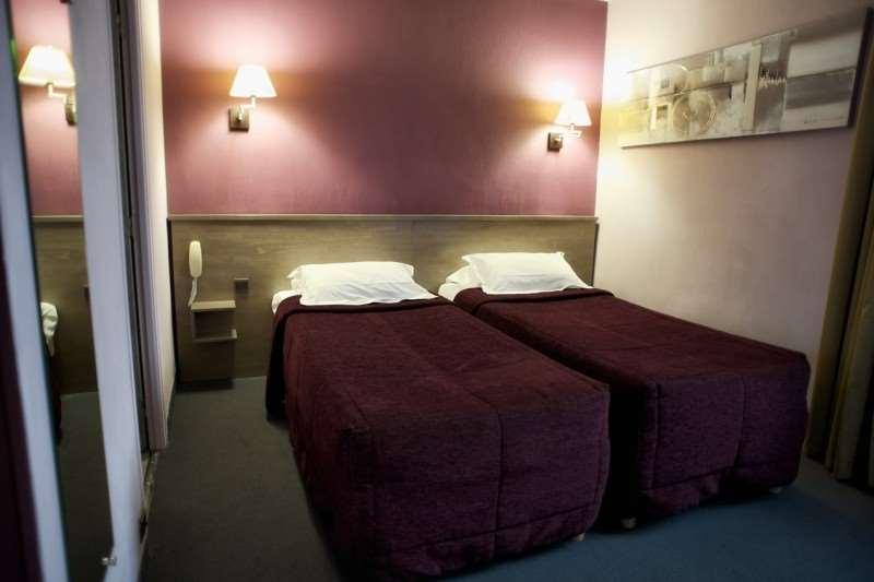 Brit Hotel Le Surcouf سان مالو الغرفة الصورة